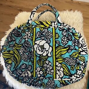 VERA BRADLEY Travel Make Up Bag with Floral Print.